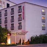 מלון Mercure Airport Messe