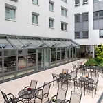 Mercure Airport Messe 4* שטוטגרט