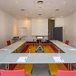 Mercure Airport Messe מלון