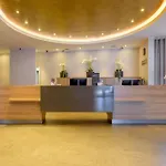 מלון Mercure Airport Messe 4*