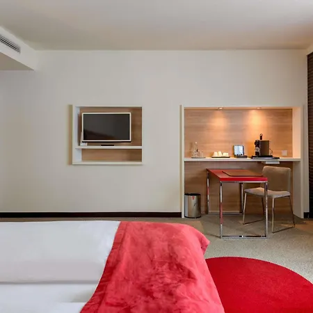 Mercure Airport Messe 4*