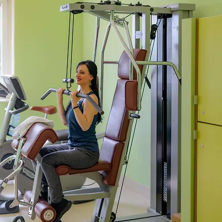 Mercure Airport Messe מלון 4*