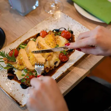 Mercure Airport Messe 4*