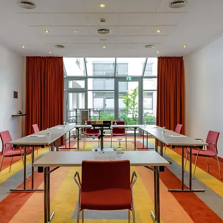 Mercure Airport Messe 4*