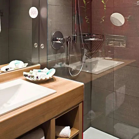 Mercure Airport Messe 4*