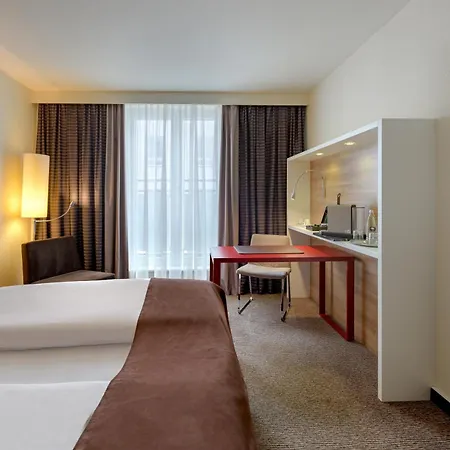 Mercure Airport Messe 4*