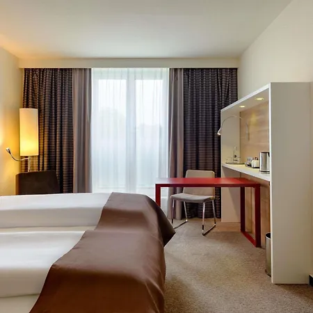 Mercure Airport Messe Отель 4*