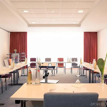 Hotel Mercure Airport Messe 4*