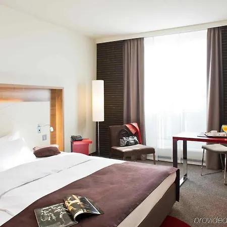 Hotel Mercure Airport Messe 4*