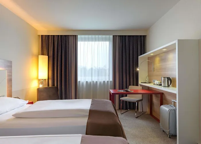 Hotel Mercure Airport Messe 4*