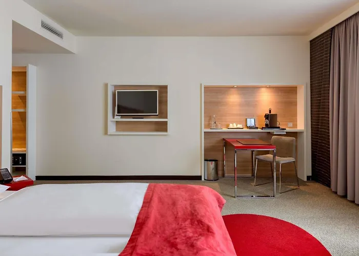 Mercure Airport Messe 4*